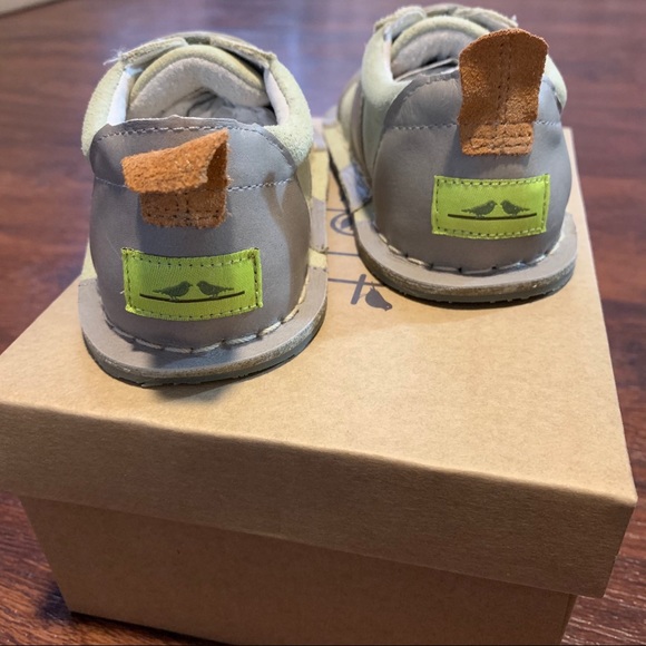 PIPIT $55 Suede Leather Designer Shoes Walking - Picture 5 of 8